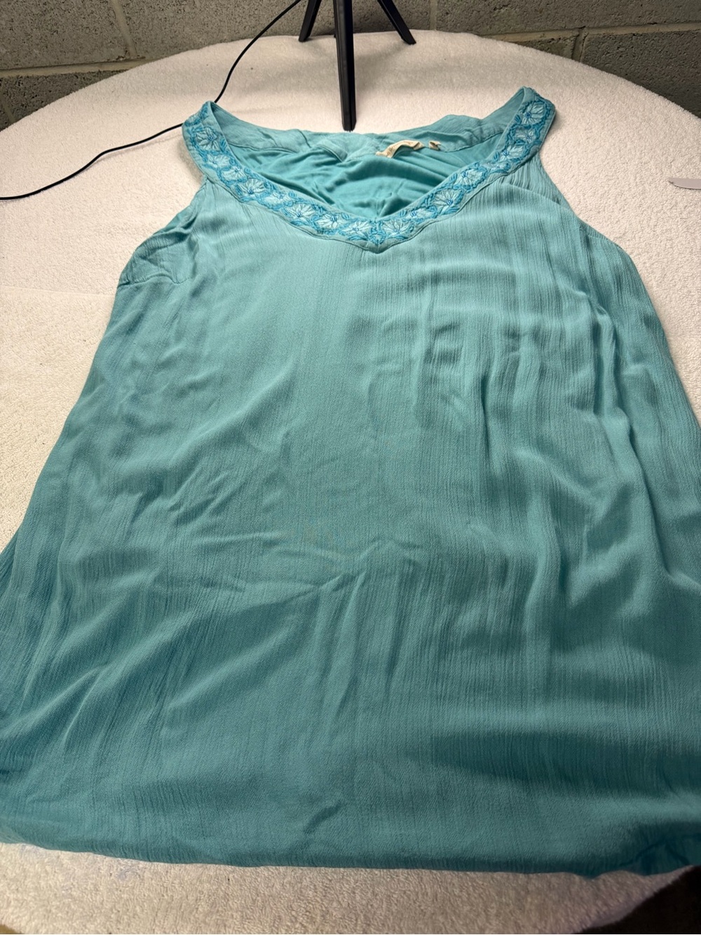 Soft surroundings size XL Aqua Embroidered V‑Neck Sleeveless Tank
